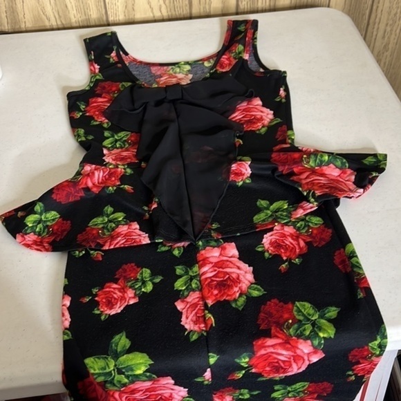 NOBLE DRESS - Picture 14 of 17